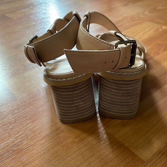 Oasis Society sandals.  Sz8 look new - Picture 3 of 8